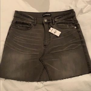 NWT Express size 4 black jean mini skirt